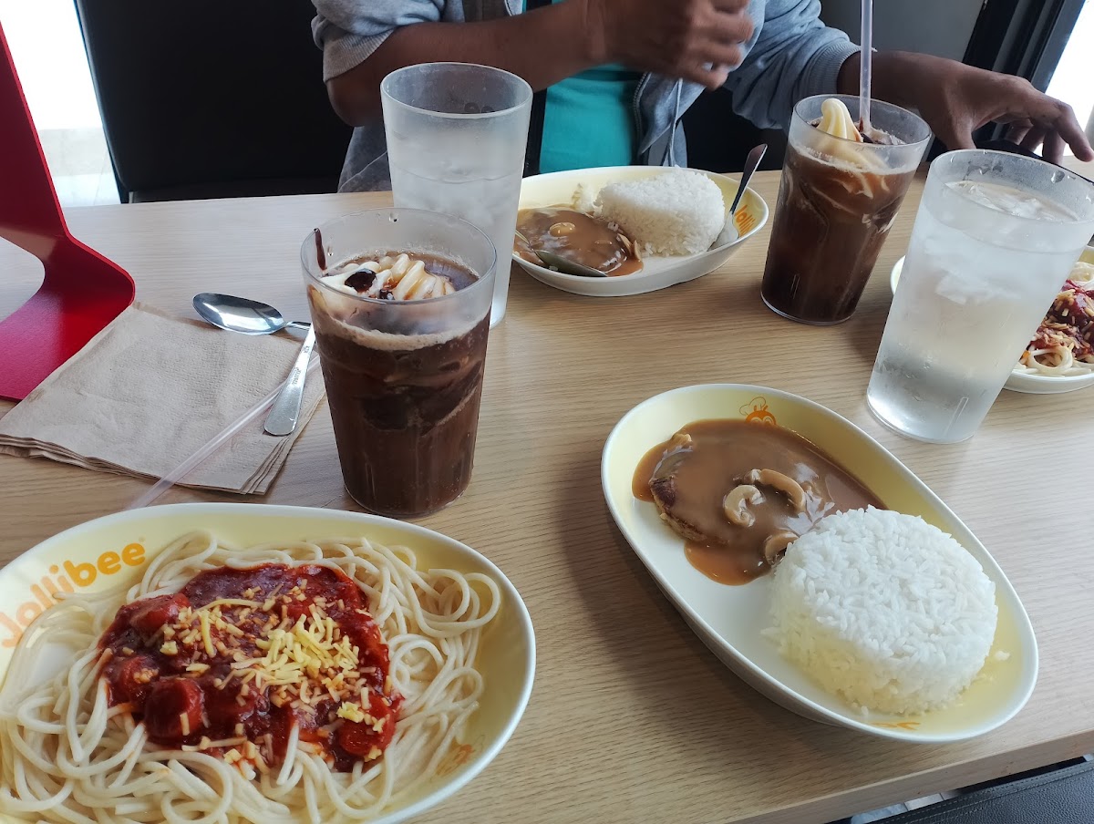 Jollibee - Labangan Branch - Photo 4