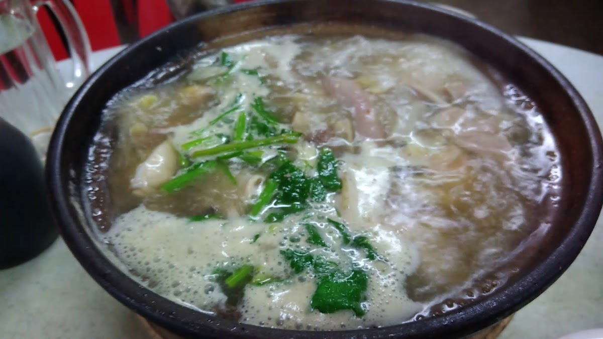 Restoran Yong Tou Foo Yan Yan - Photo 1