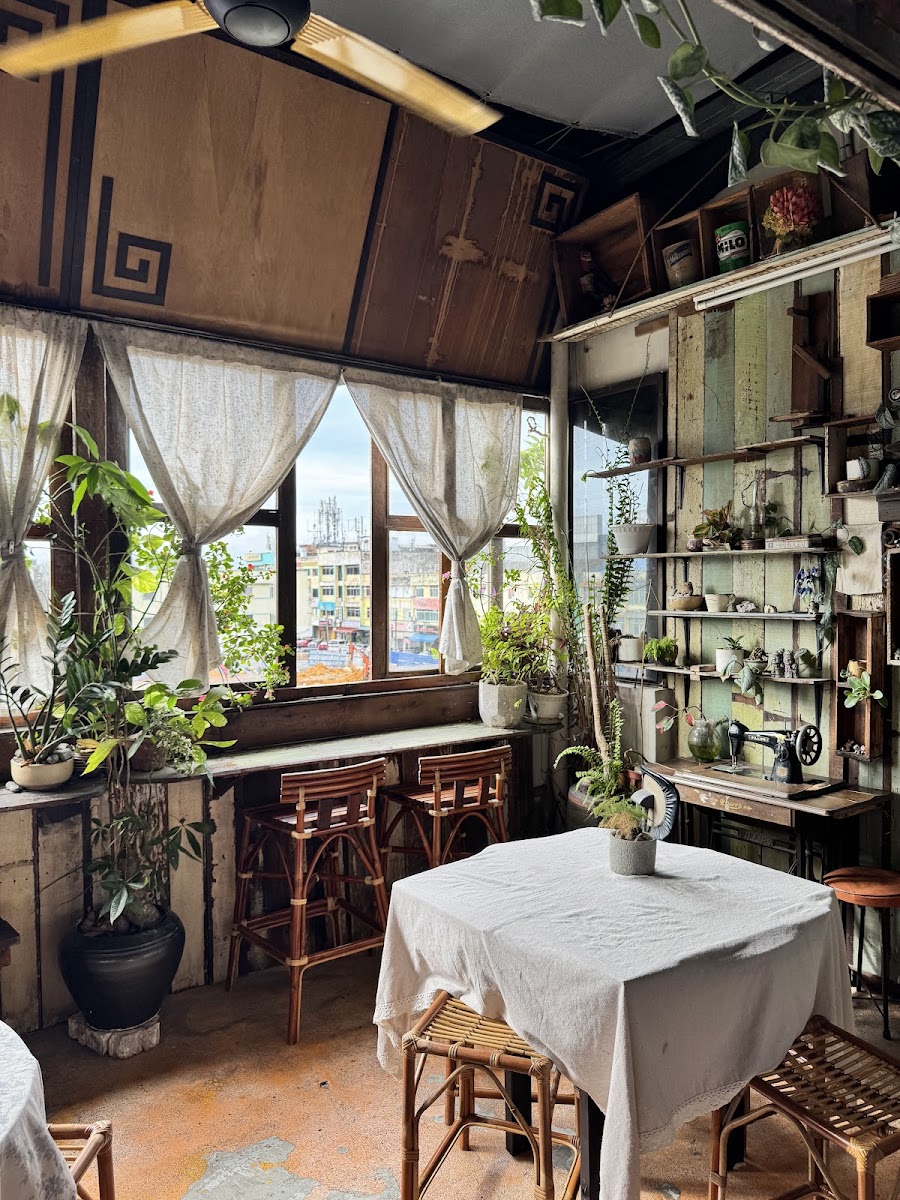 Cafe Jufei 聚啡馆 - Photo 2