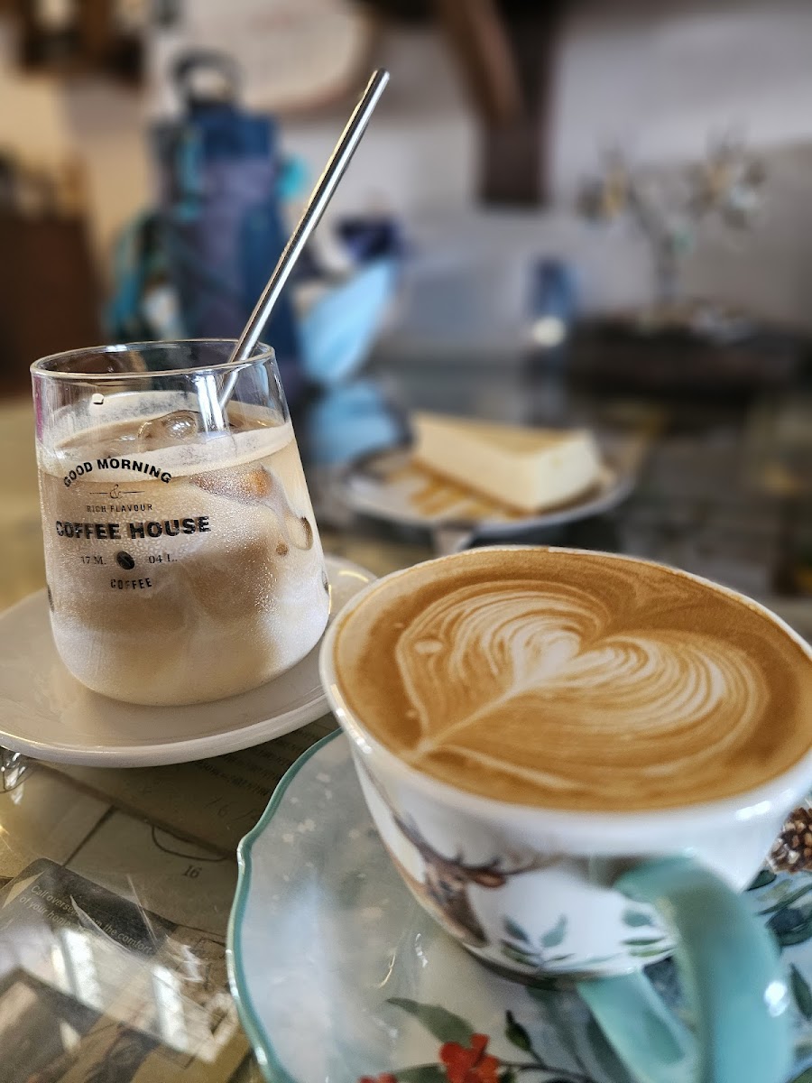 Cafe Jufei 聚啡馆 - Photo 3
