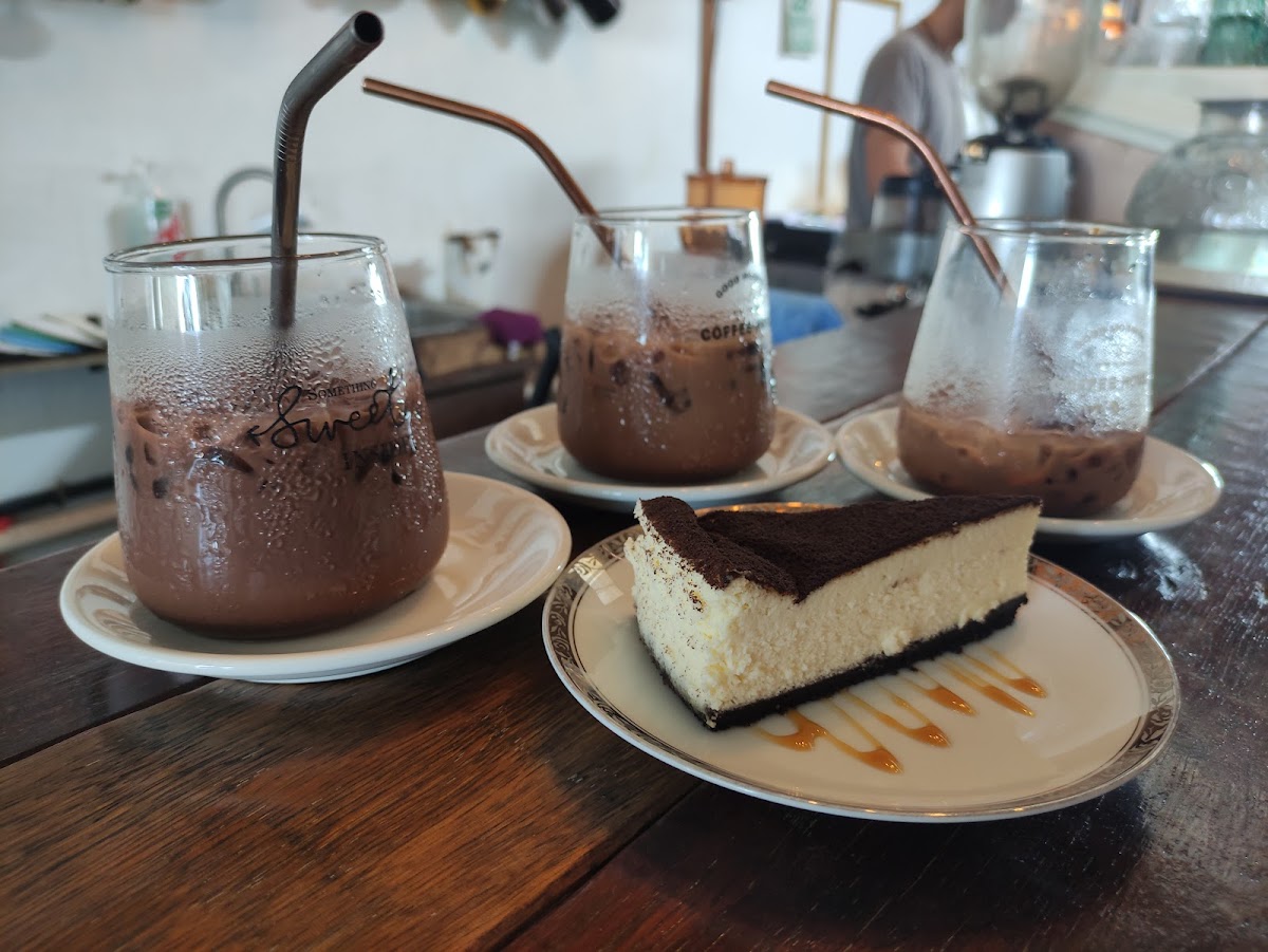 Cafe Jufei 聚啡馆 - Photo 5