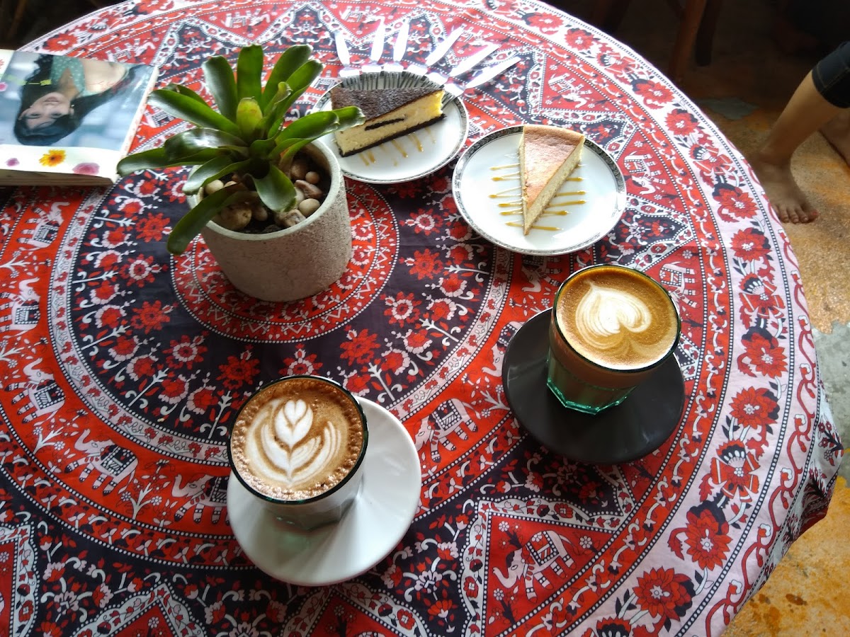 Cafe Jufei 聚啡馆 - Photo 6