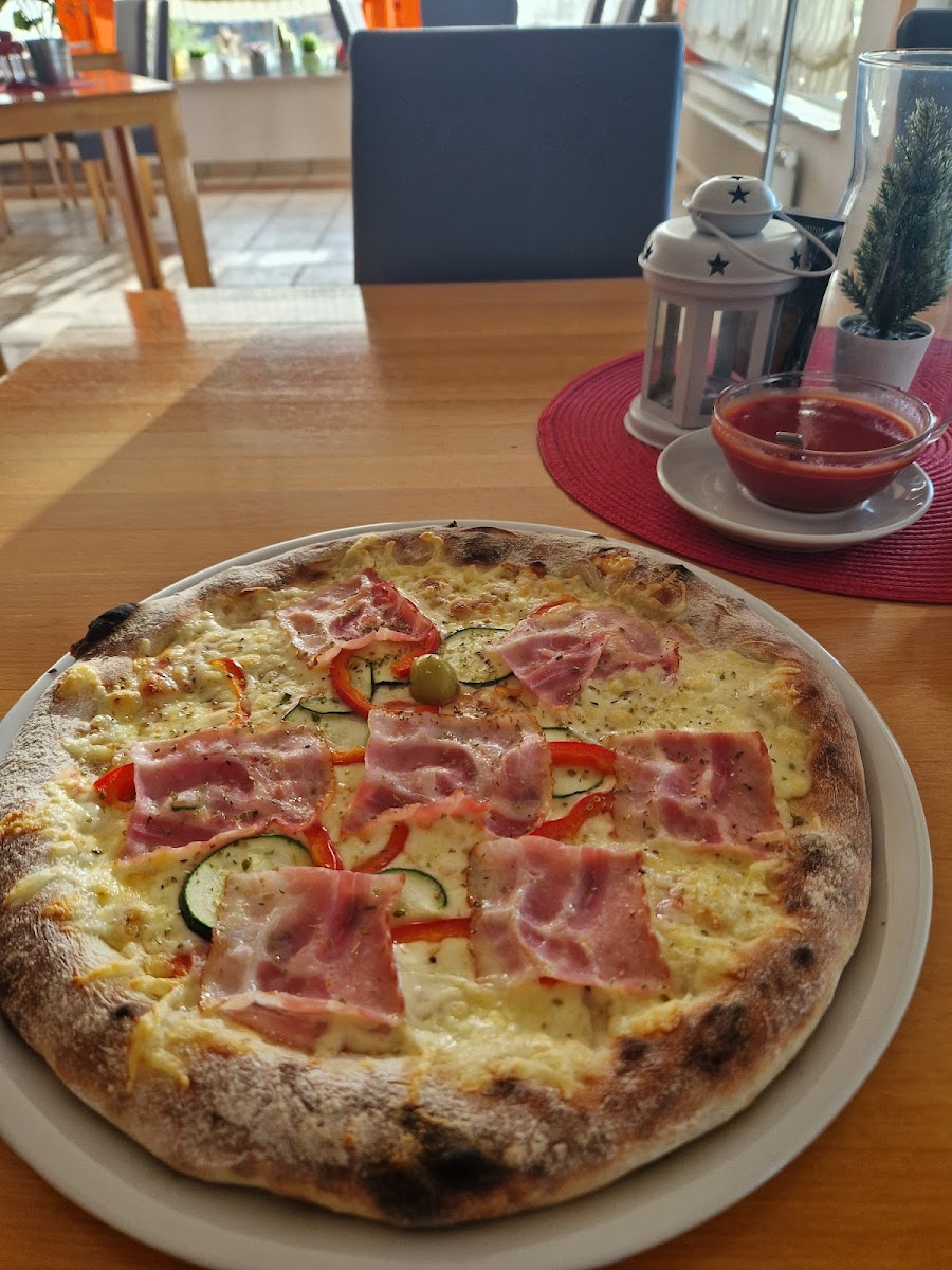 Pizzeria Majo - Photo 1