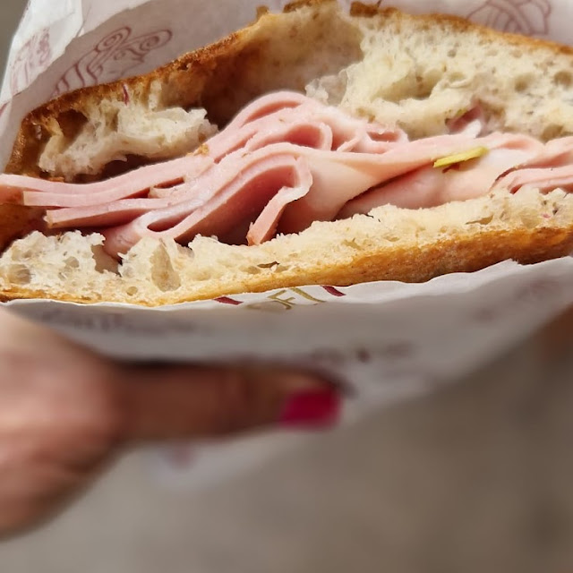 Foccacia De Mortadela Bolognesa