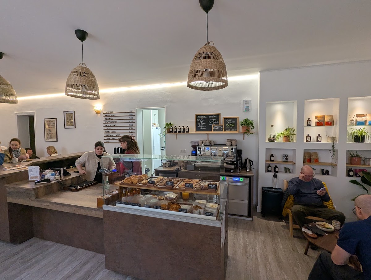 Miblo Coffee shop