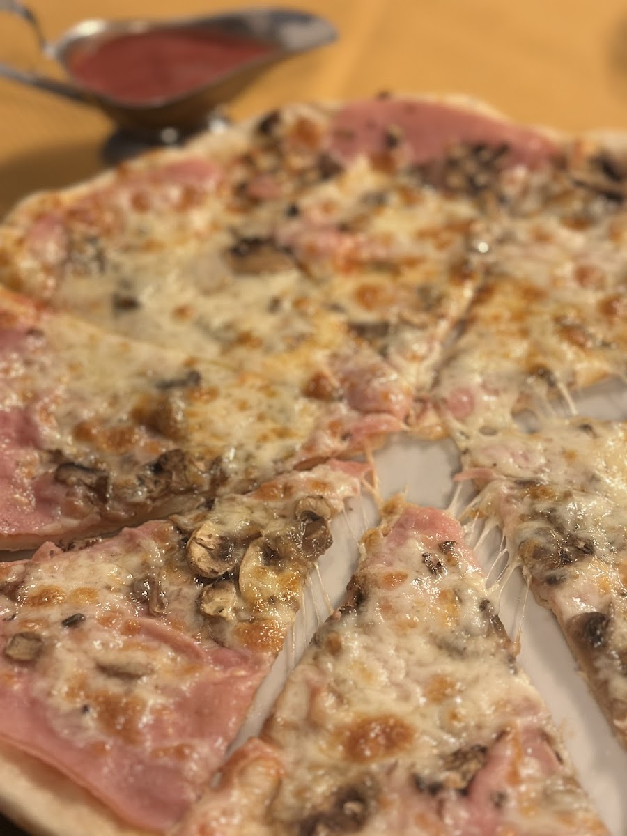 Pizzeria Sapori - Photo 2