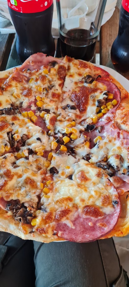 Pizzeria Sapori - Photo 4