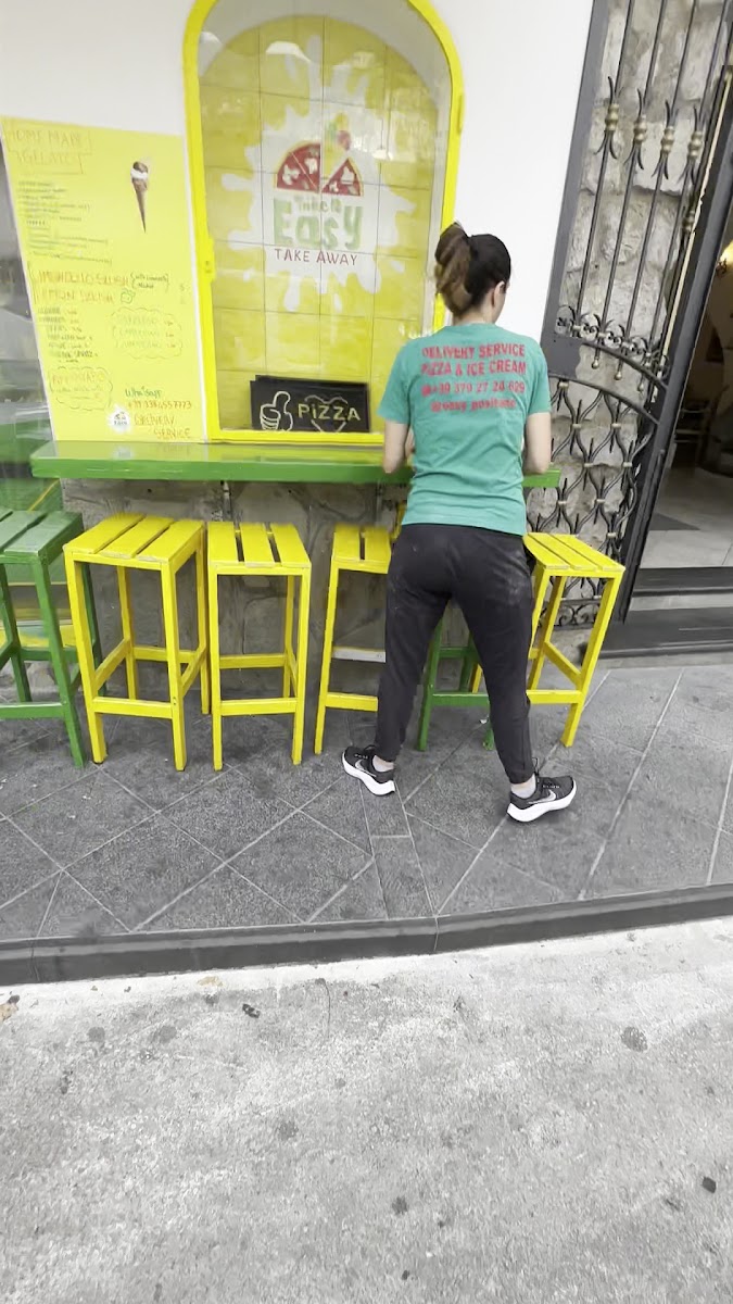Positano pizza delivery - Photo 1