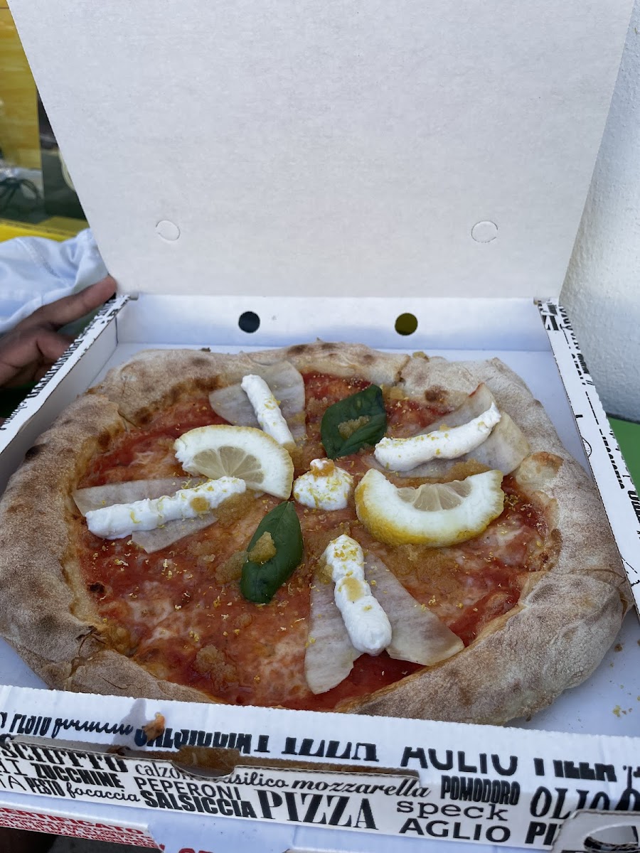 Positano pizza delivery - Photo 4