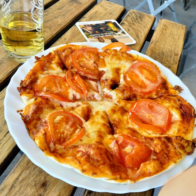 Pizza Caprese