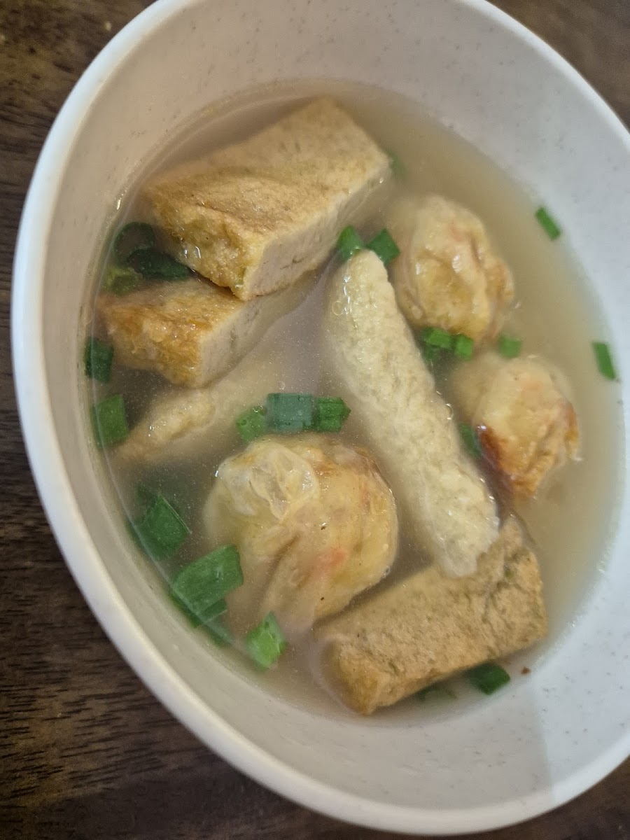 Yuan Mun Restaurant • 常满茶餐厅 - Photo 5
