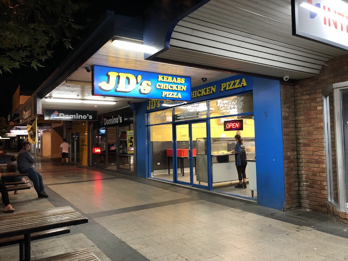 JD's Kebabs Chicken Pizza