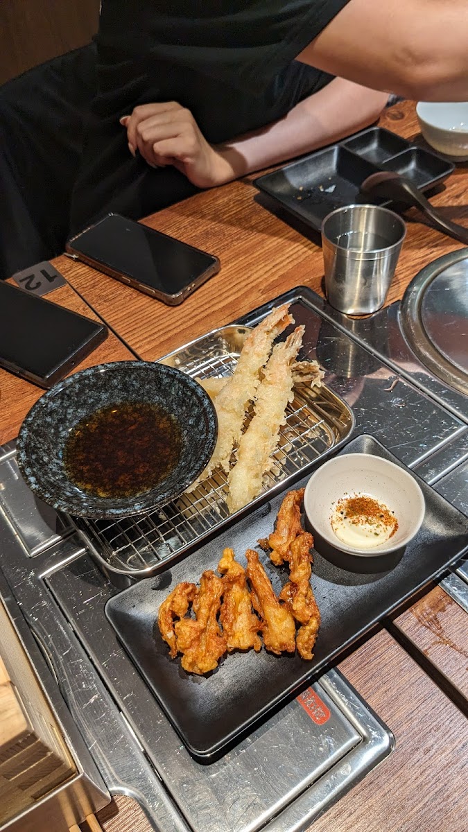 Komatsu Bar and Grill - Photo 6