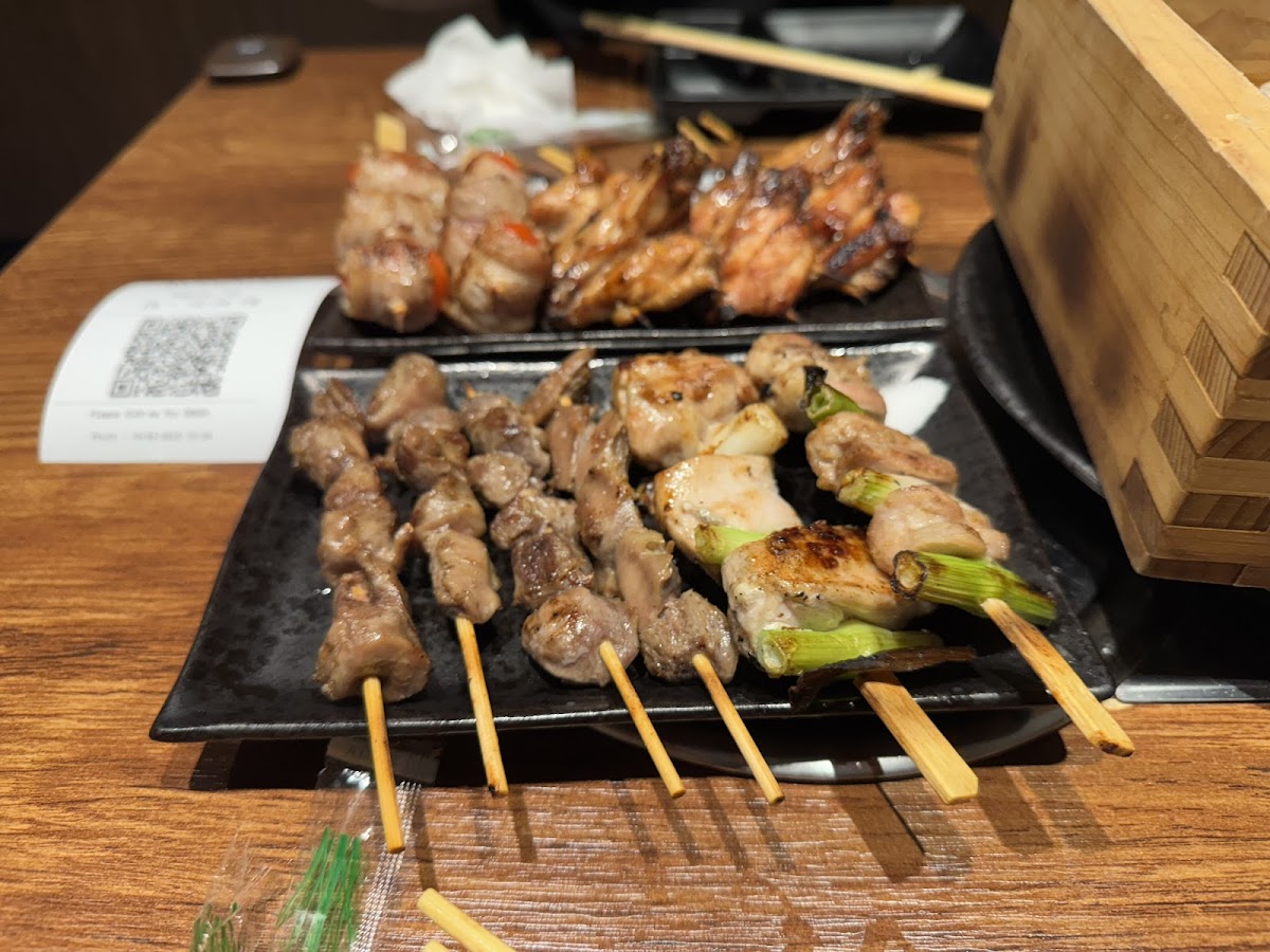 Komatsu Bar and Grill - Photo 7