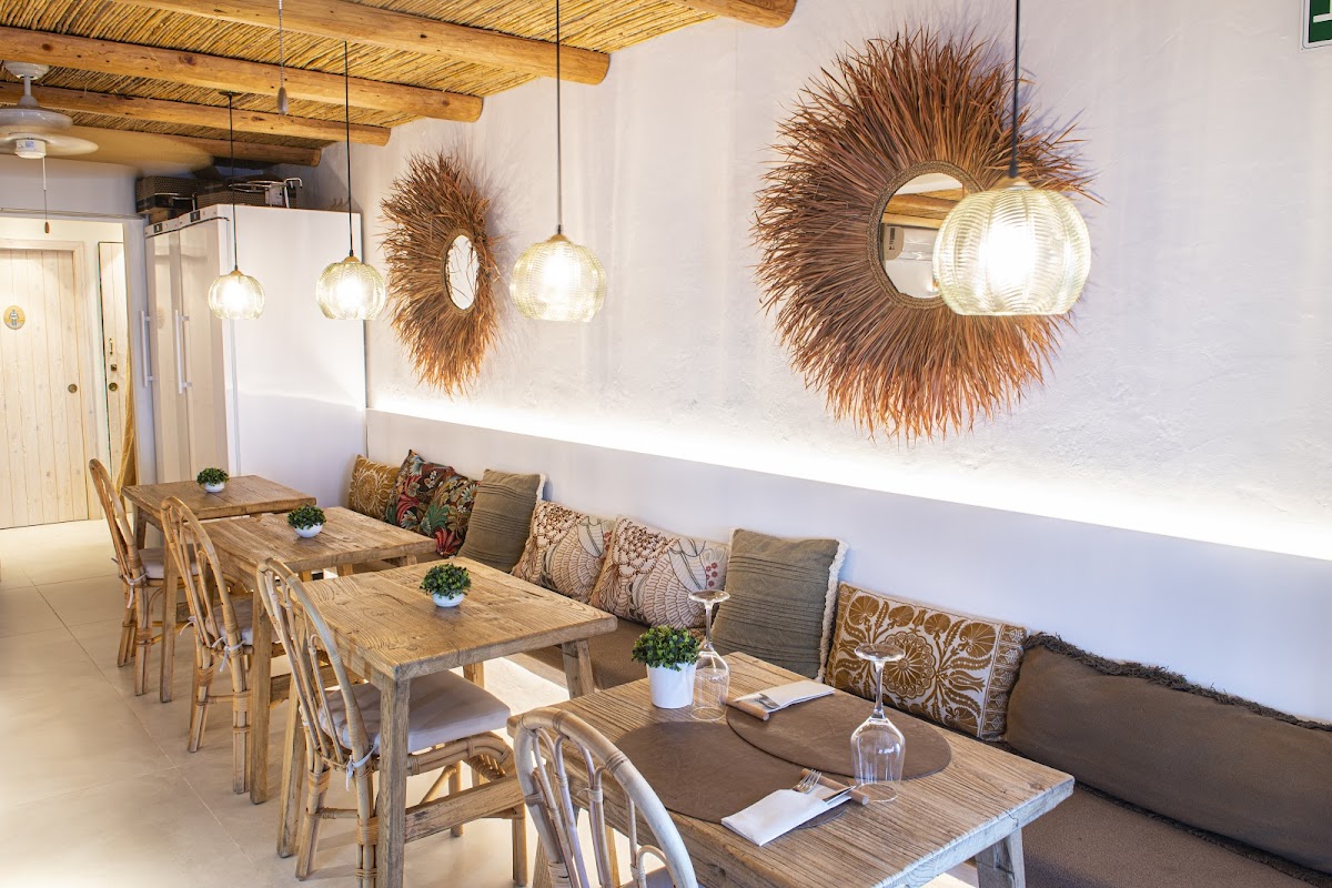 Bona Vida Menorca Lounge Restaurant & Cocktail Bar