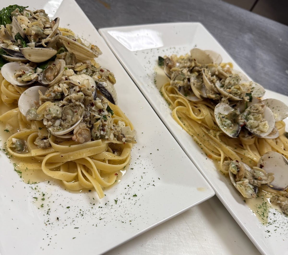 Napoli É Ristorante Italiano - Photo 1