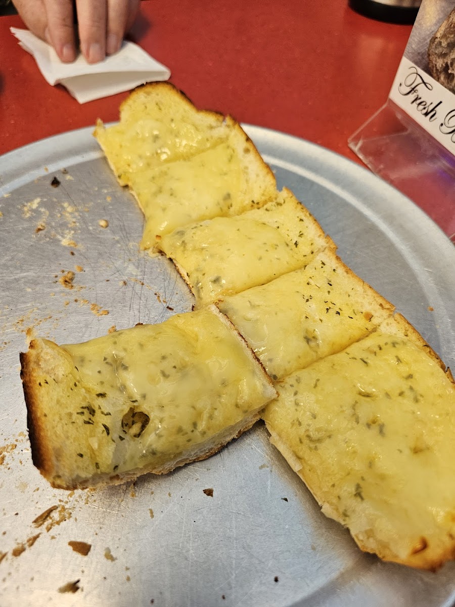 Napoli É Ristorante Italiano - Photo 6