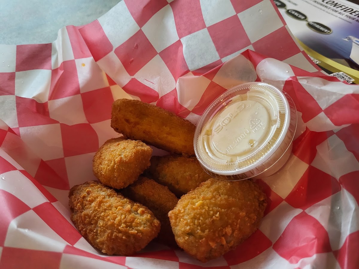 Rogue Burgers - Photo 8