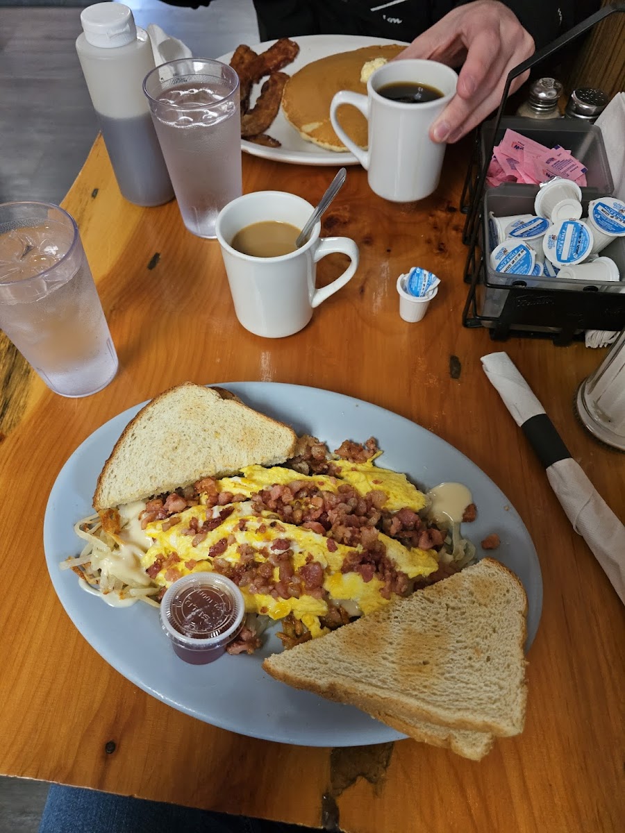 Roxie’s Country Skillet - Photo 2