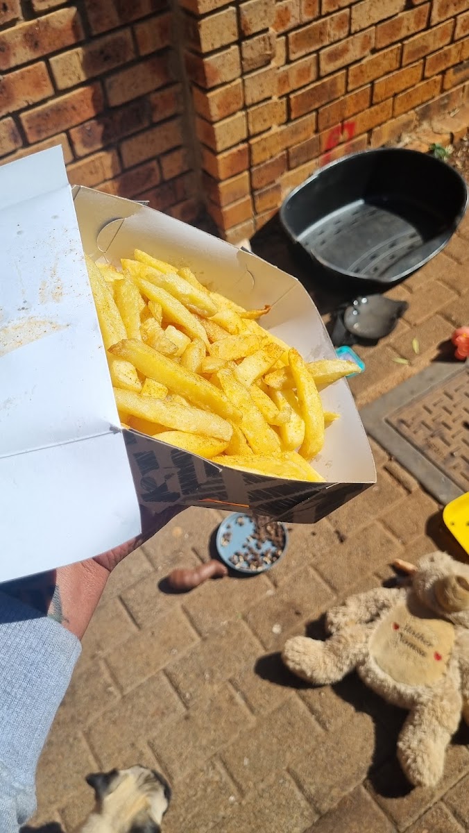 The Fish & Chip Co Glen Village - Photo 4