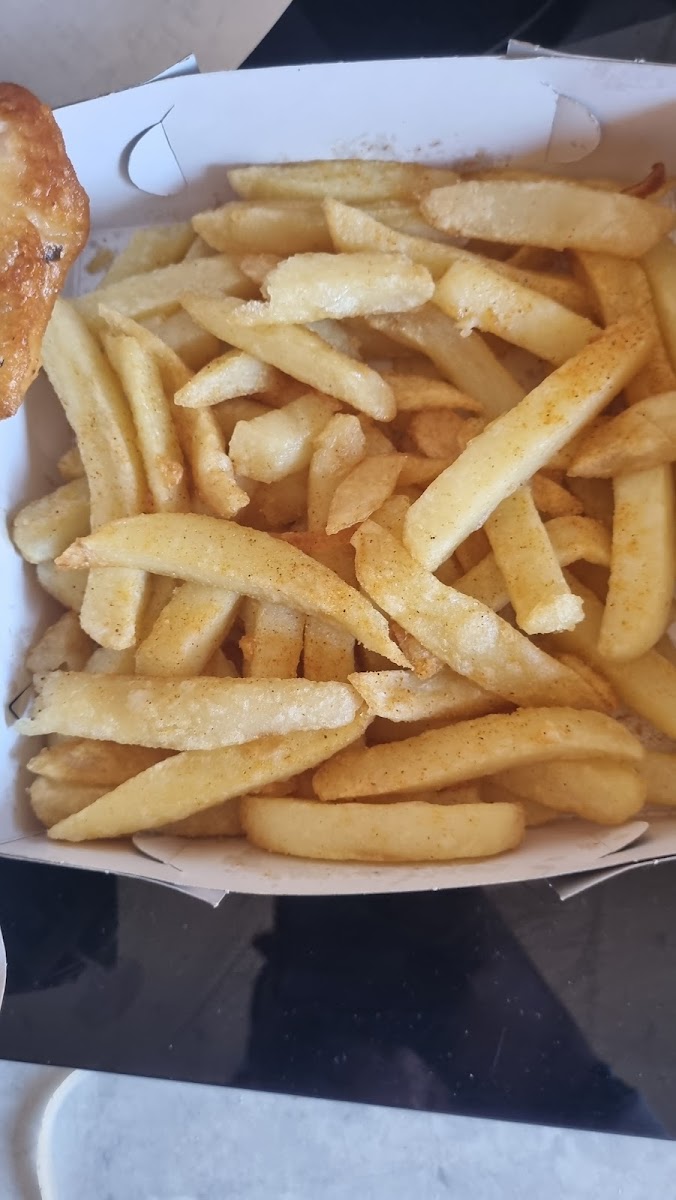 The Fish & Chip Co Glen Village - Photo 6
