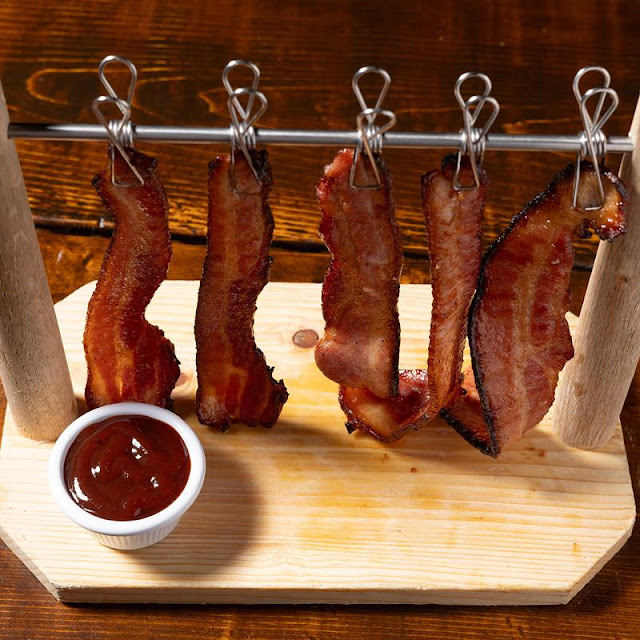 Hangar Bacon