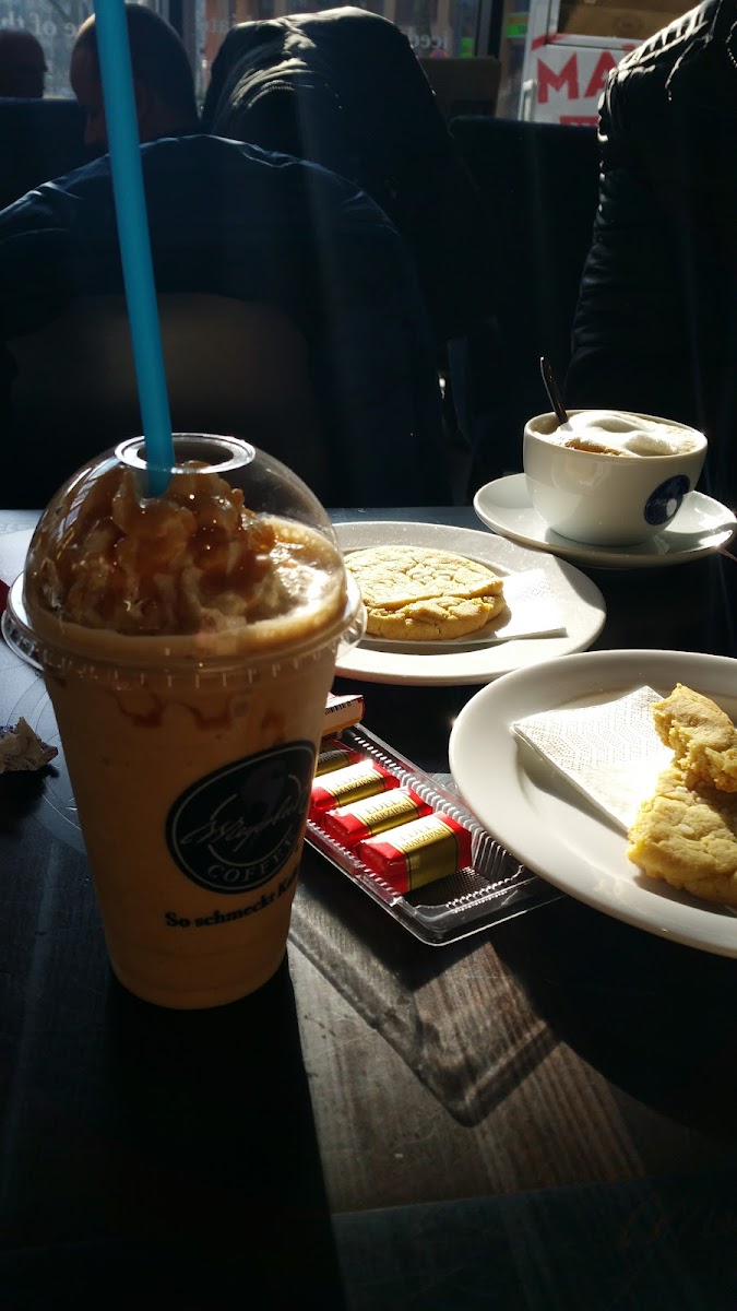 Meyerbeer Coffee Shop - Photo 4