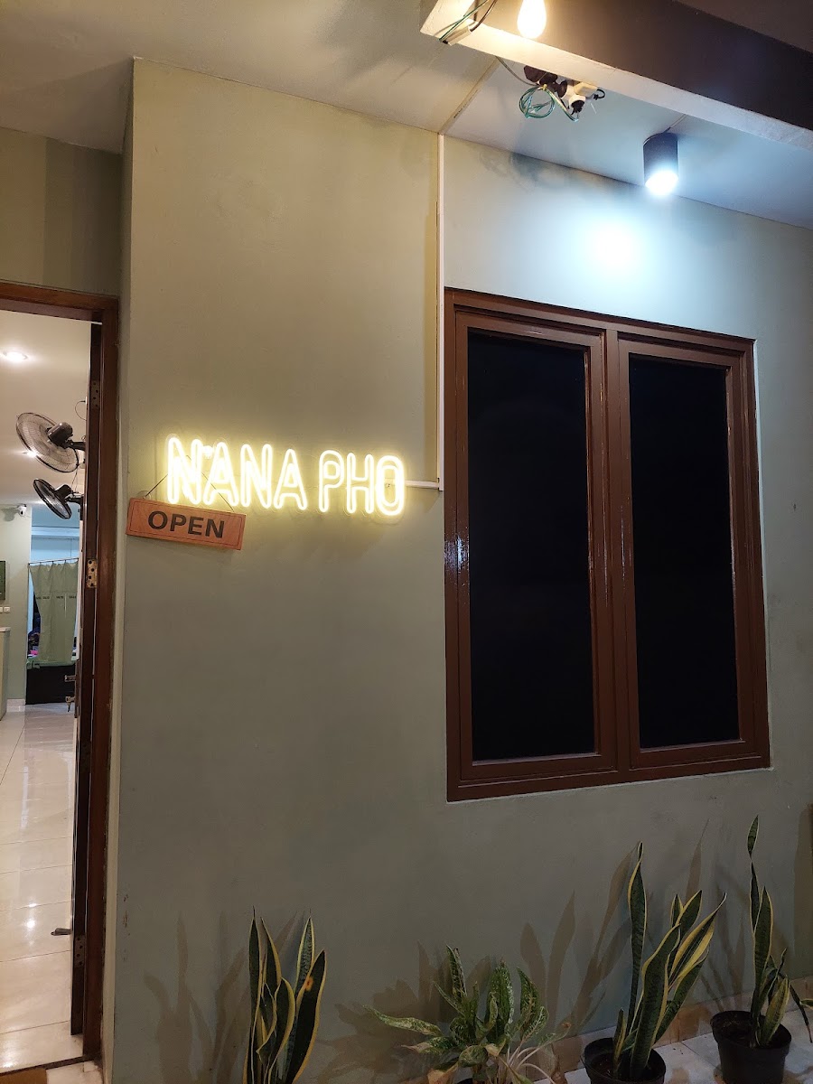 NANA PHO - Vietnamese Noodle