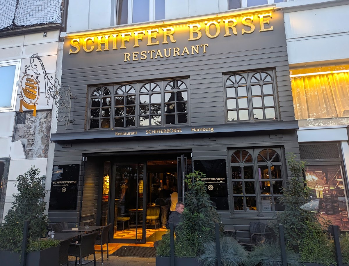 Schifferborse Restaurant - Photo 2