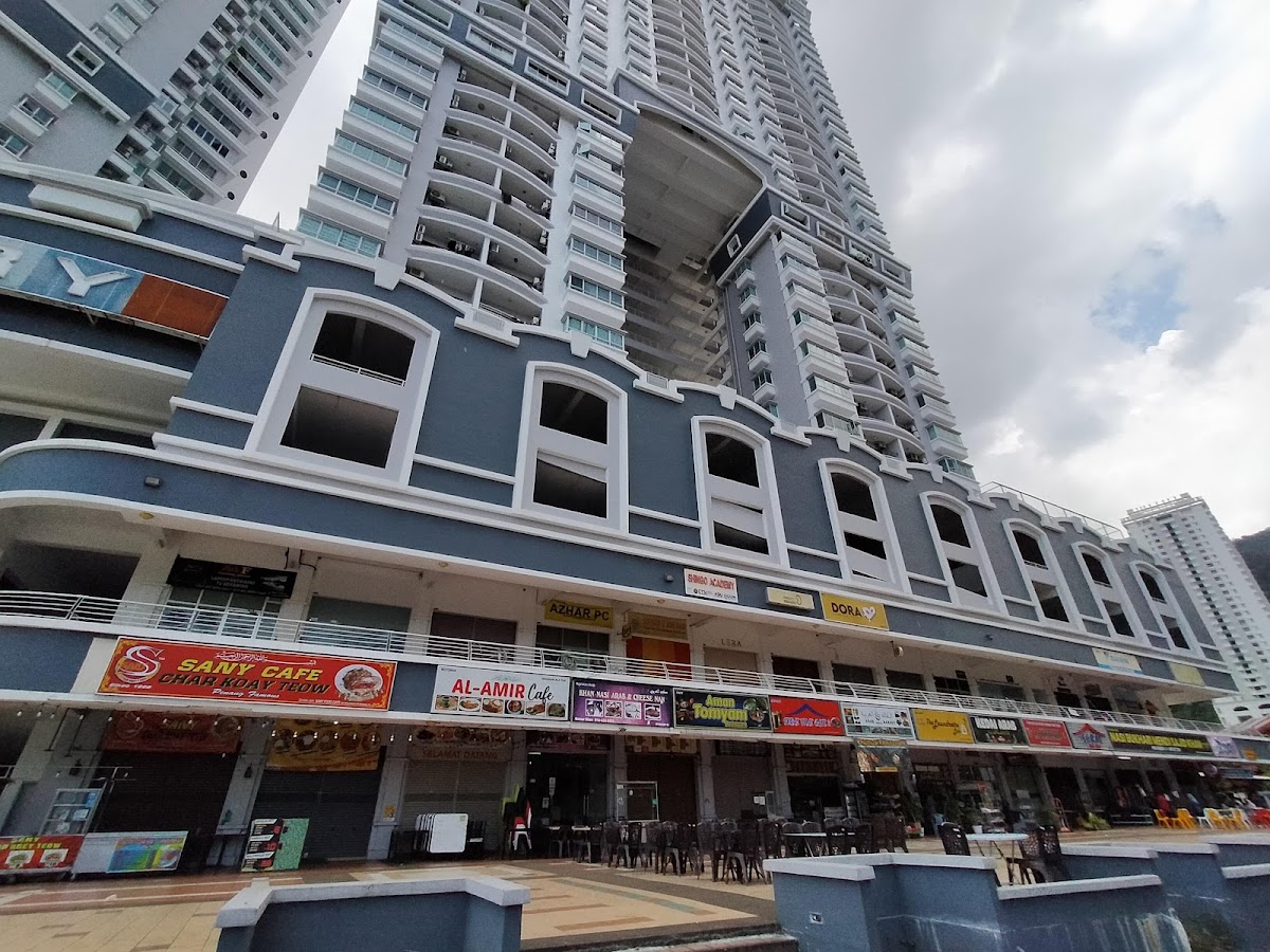 Ivory Plaza - Photo 3