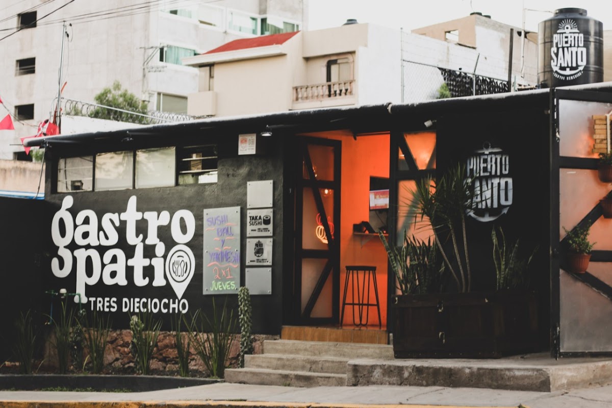 Gastro Patio 318