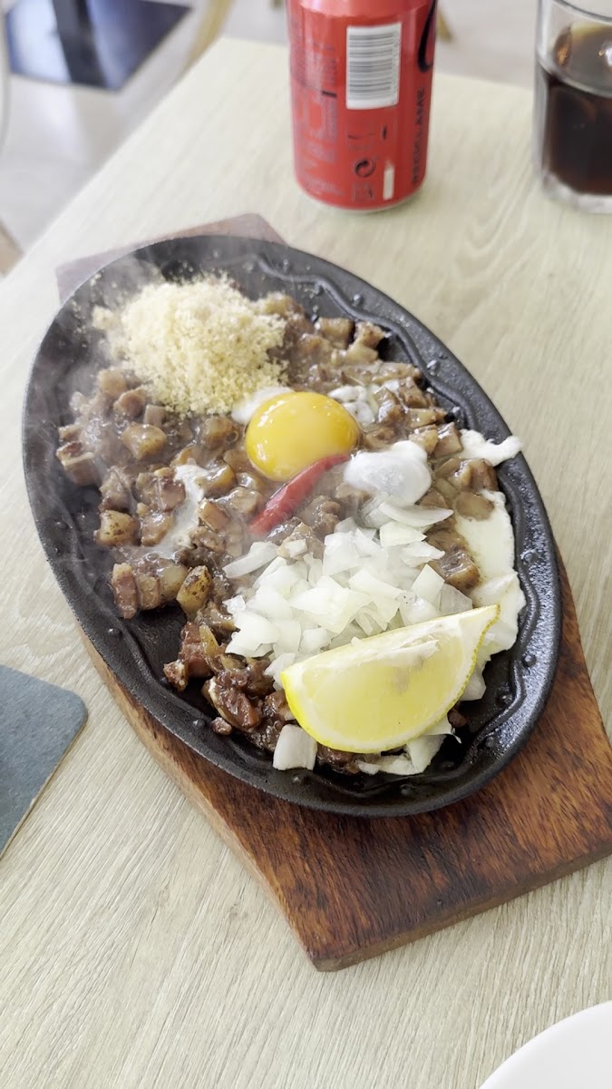 The Port Tambayan - Photo 1