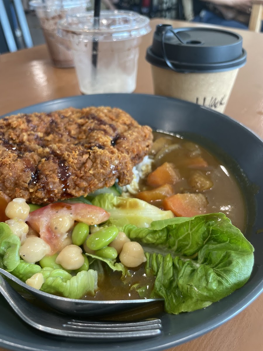 RealBites Cafe - Photo 3