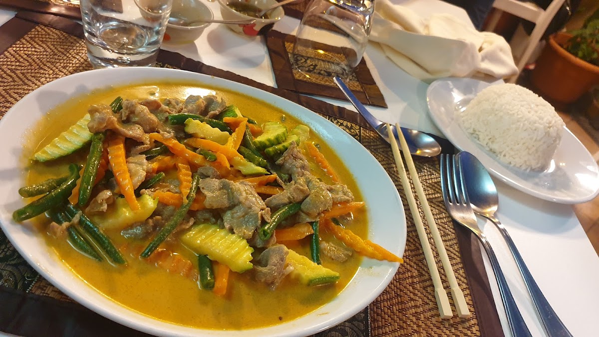 Sawang Thai Restaurant - Photo 9