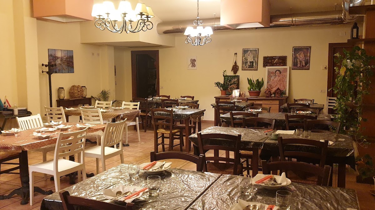 Sawang Thai Restaurant - Photo 5