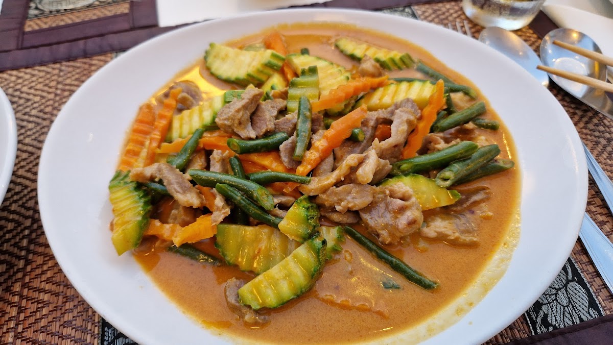 Sawang Thai Restaurant - Photo 6