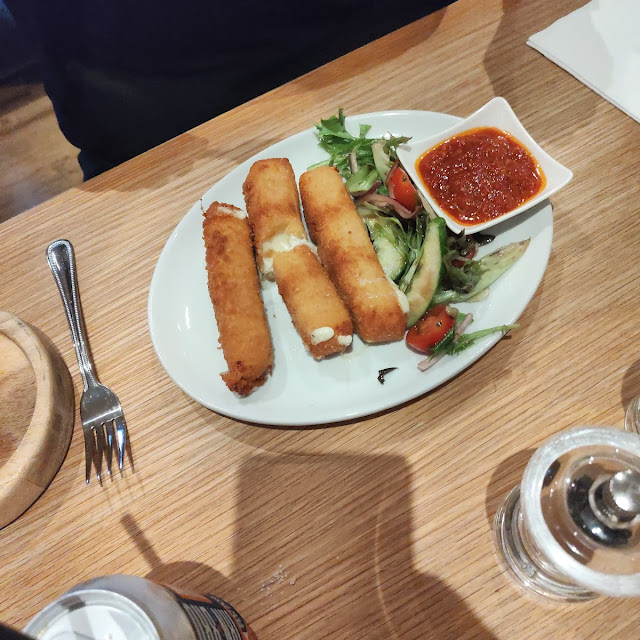 Mozzarella Sticks