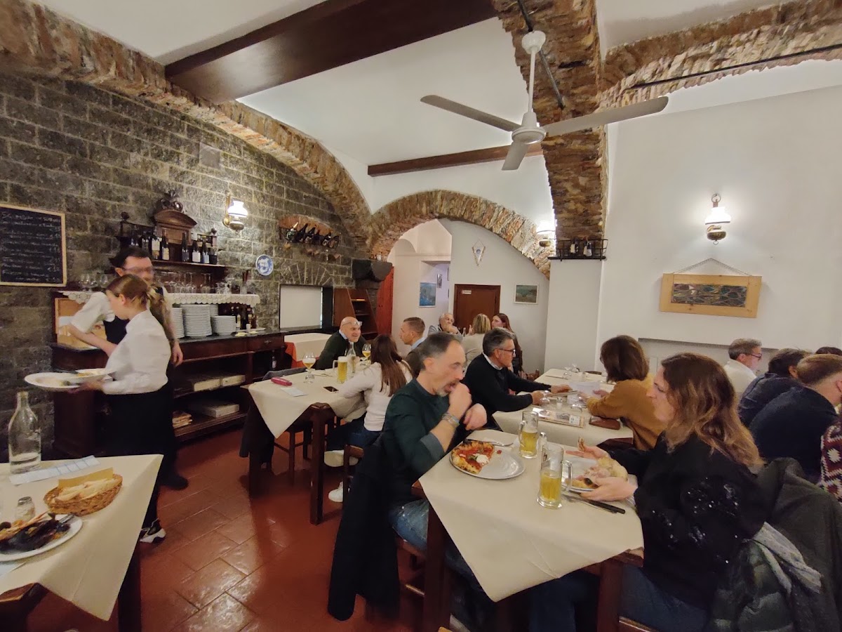 Osteria Pizzeria Da Ivo - Photo 3