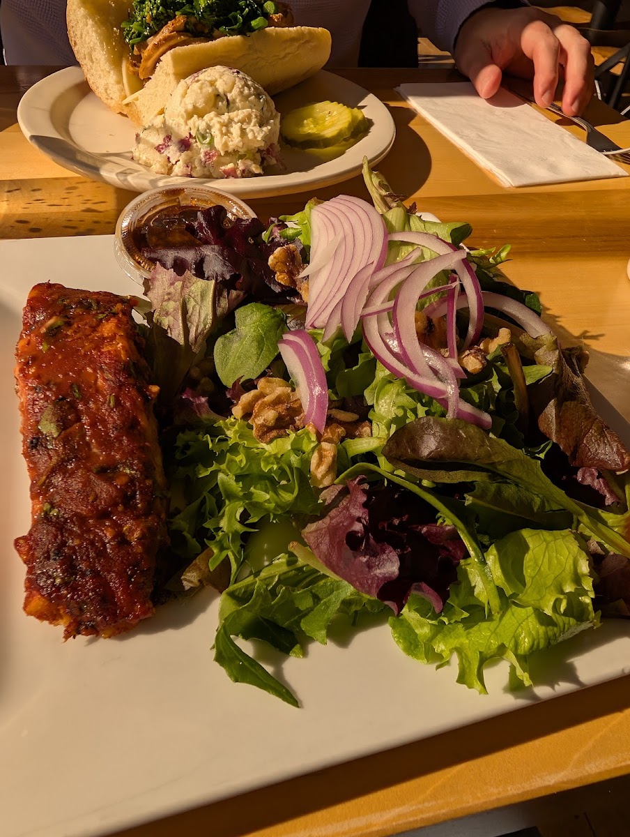 The Peasant Grill - Photo 5