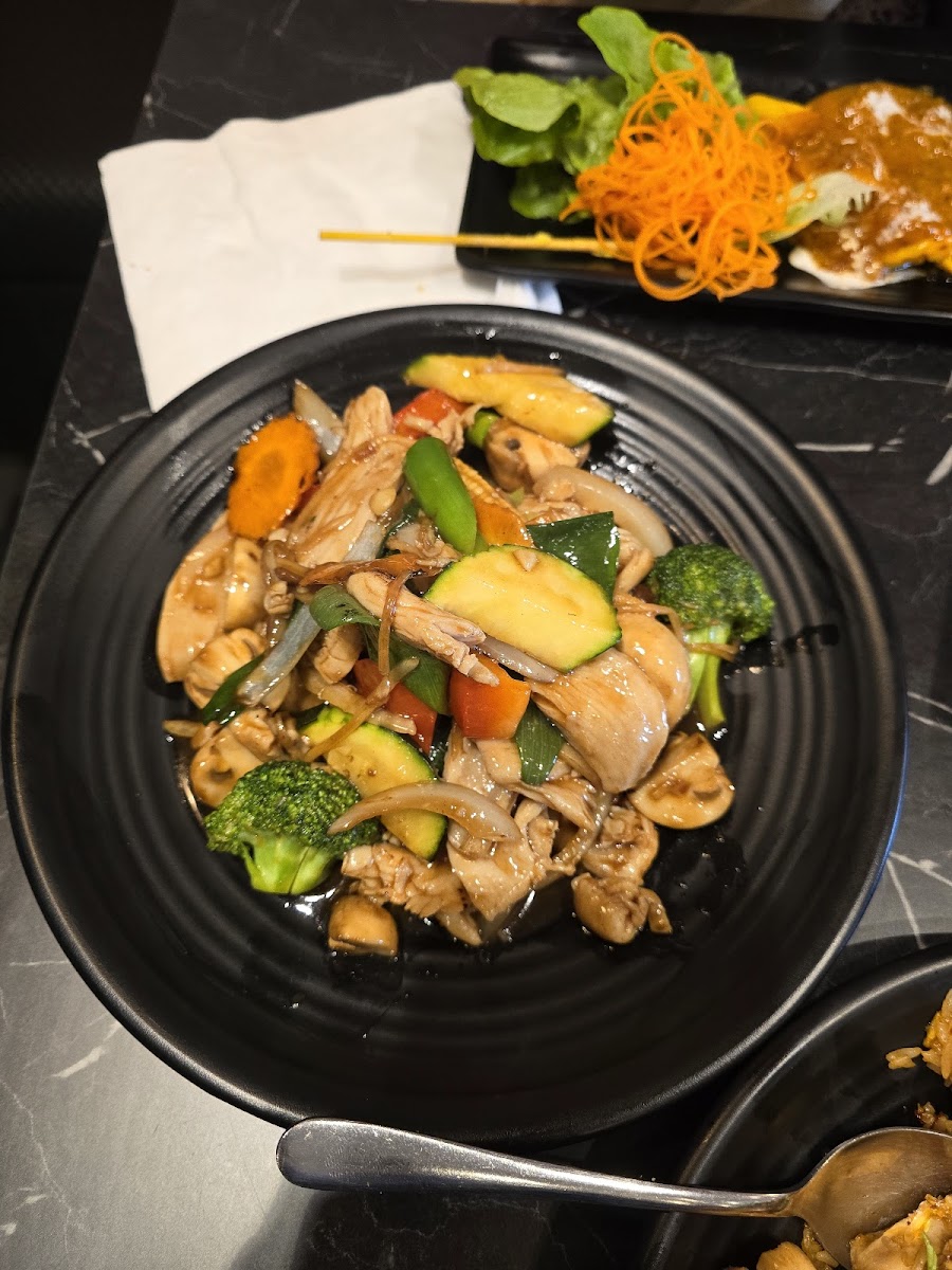 Thai Hutt Greenacre - Photo 5