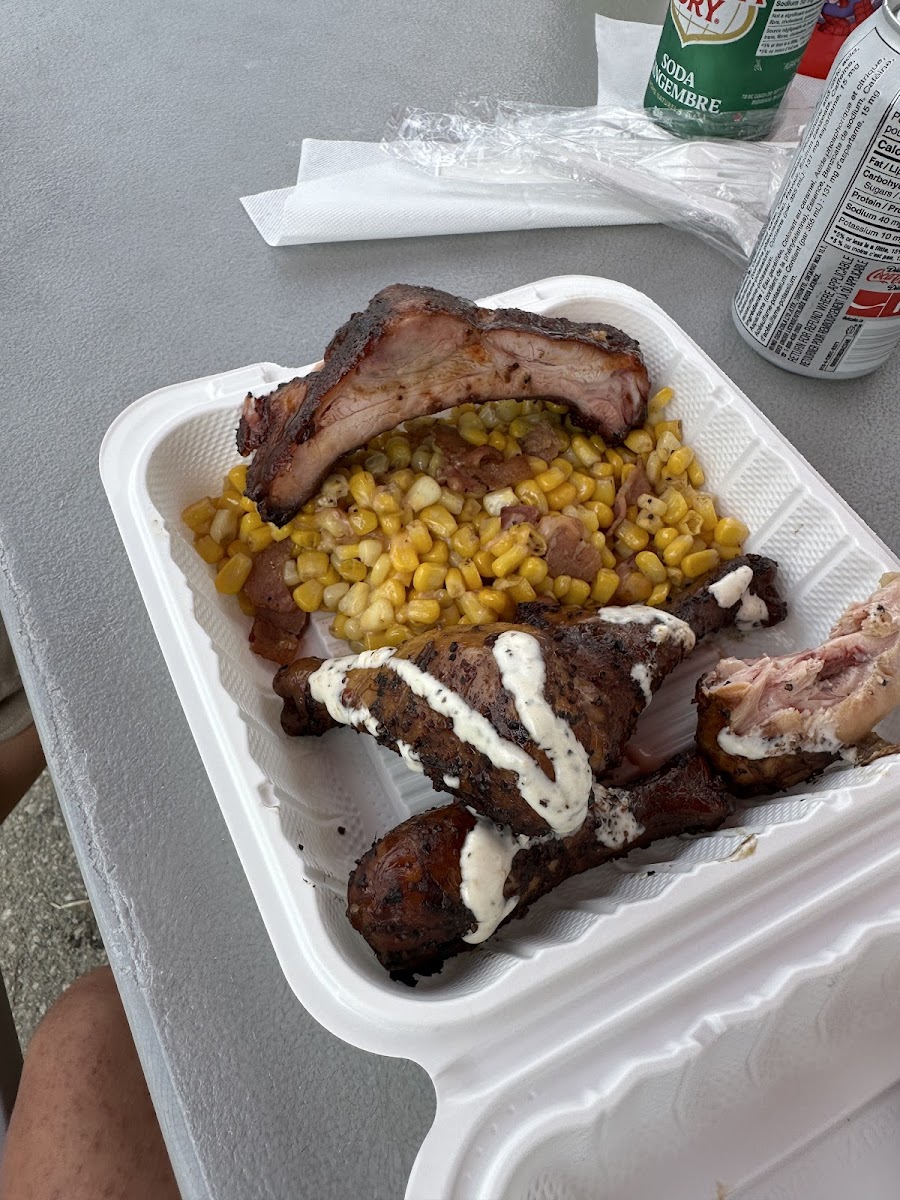 The wood smoke shack - Photo 5