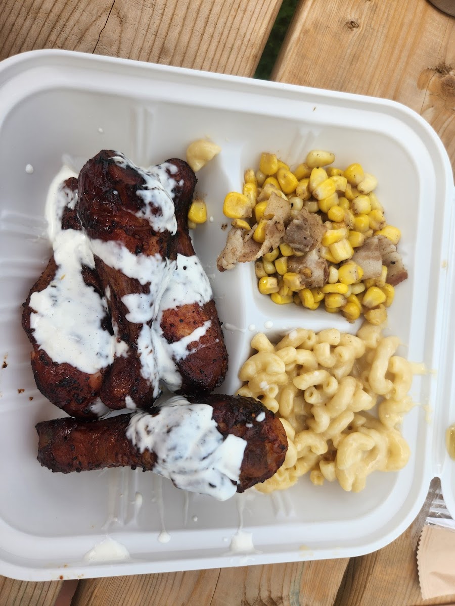 The wood smoke shack - Photo 8