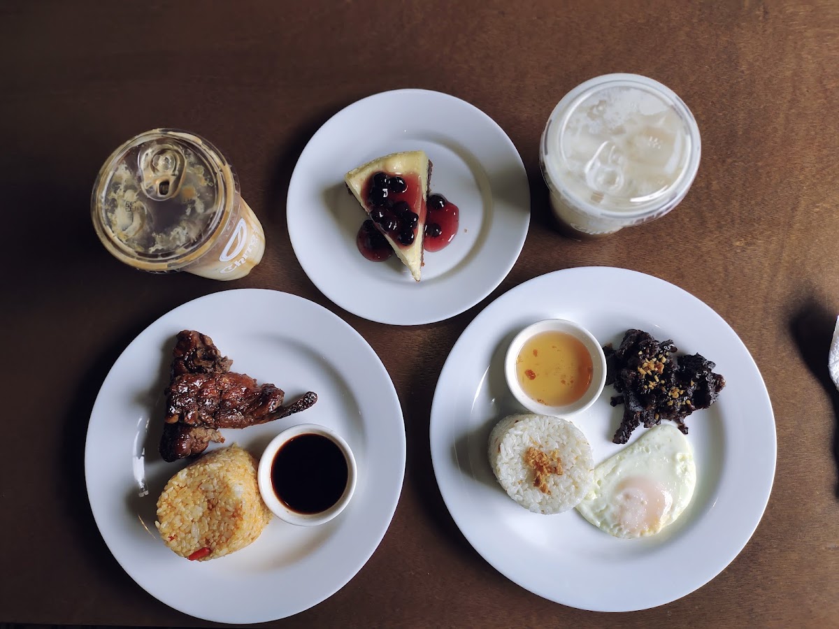 Chito's Restaurant & Cafe by Sideway Grill - Photo 5