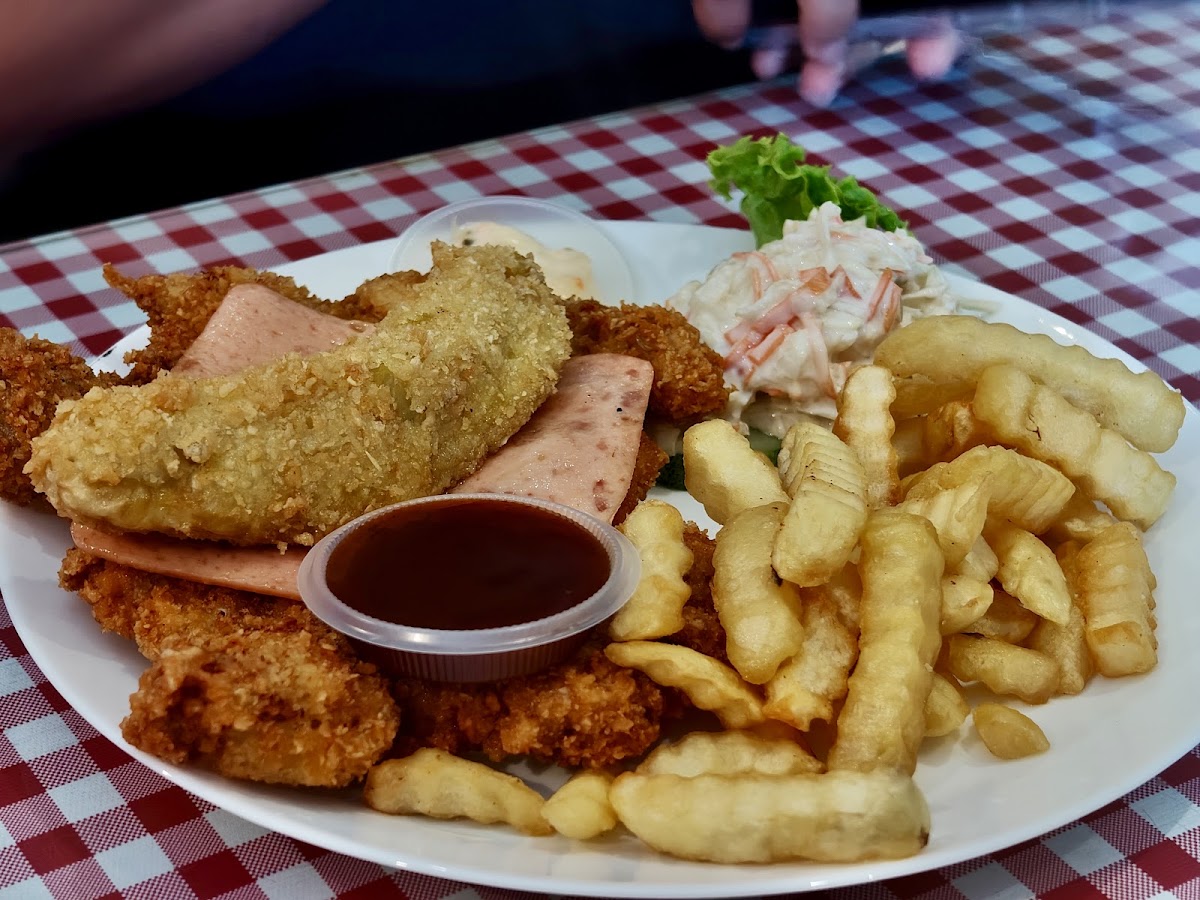 Butterworth Cafe - Photo 3