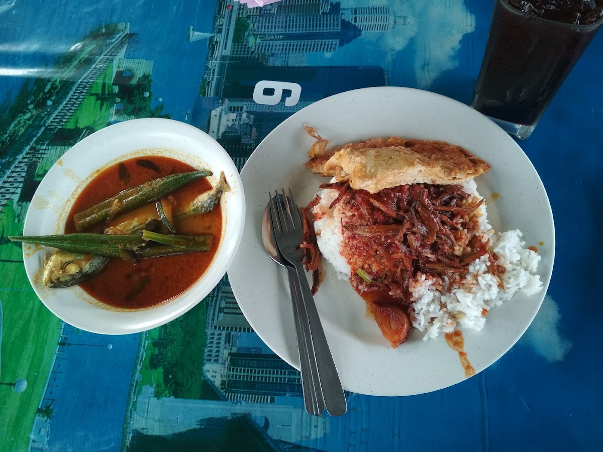 Butterworth Cafe - Photo 5