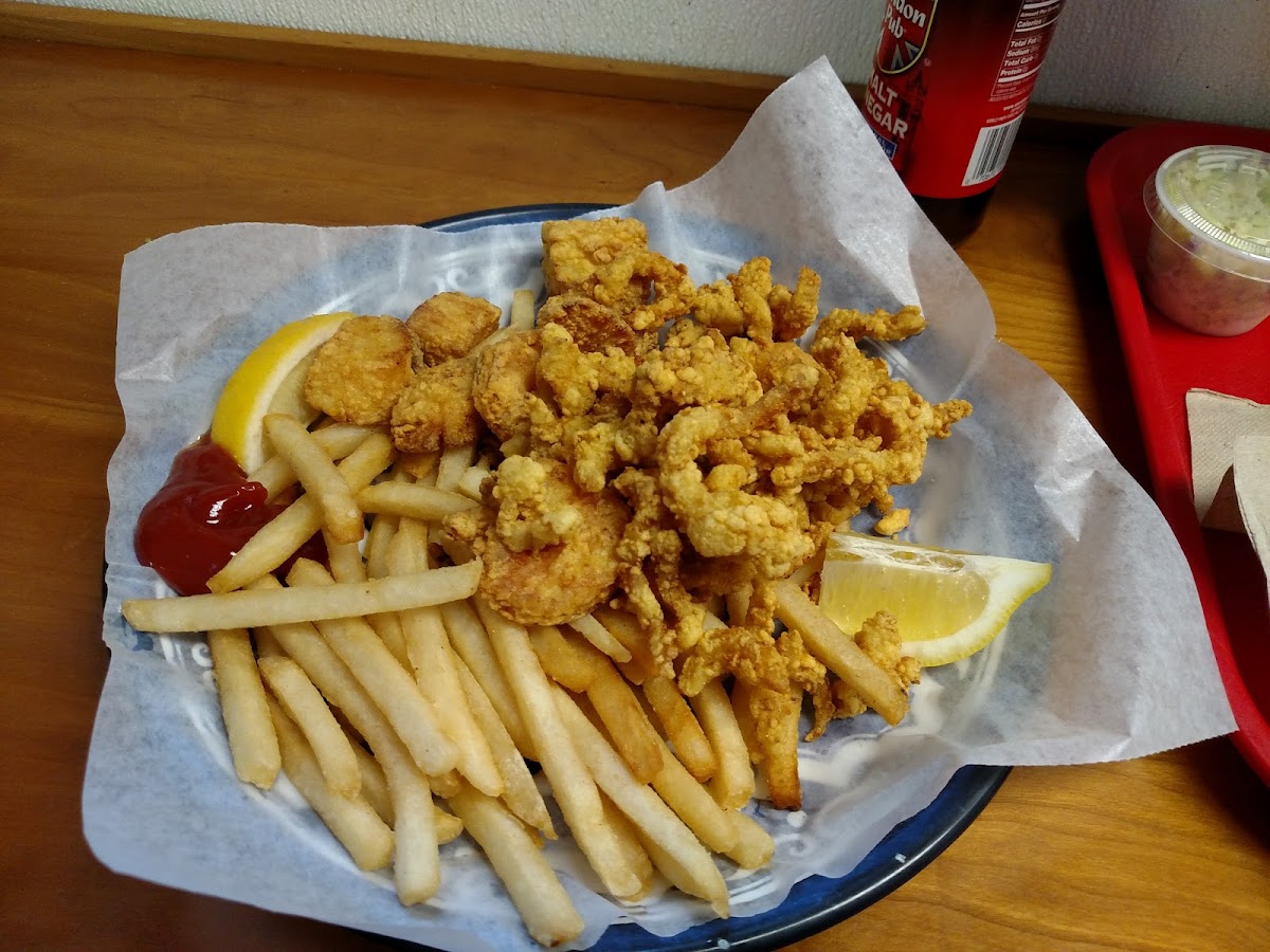 Donahue's Fish Market - Photo 2