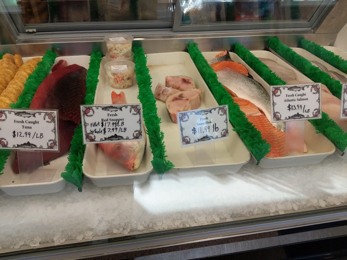 Donahue's Fish Market - Photo 7
