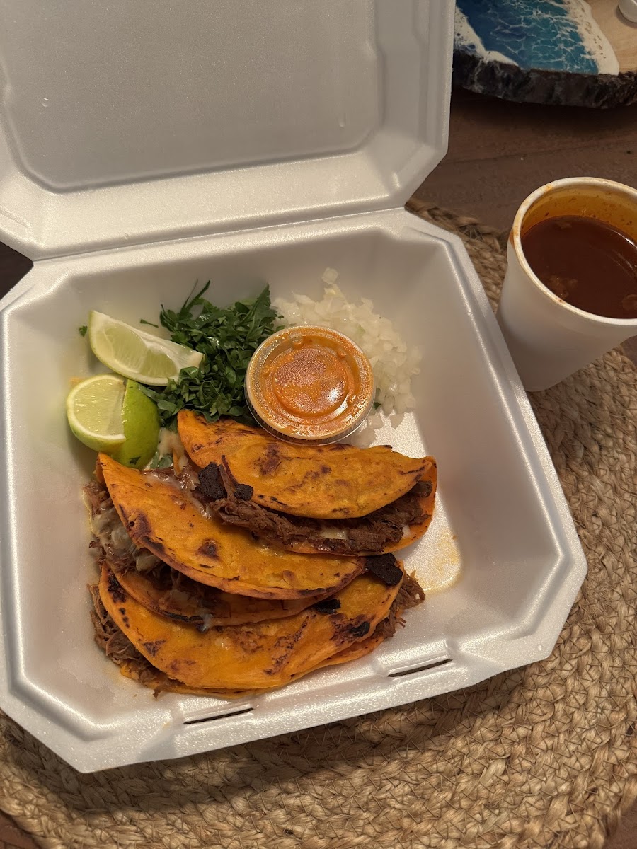Taquería El Chapulin Llc - Photo 1