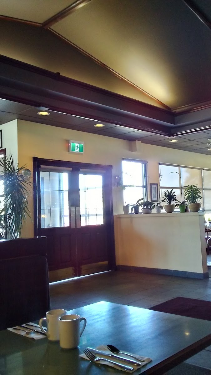 Apple Tree Restaurant - Photo 9