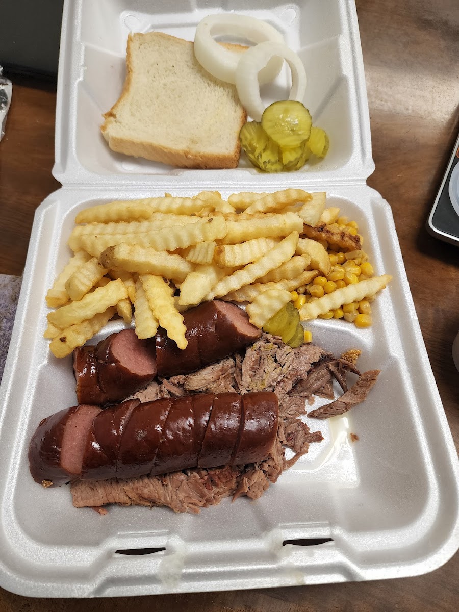 Johnny's Barbecue - Photo 2